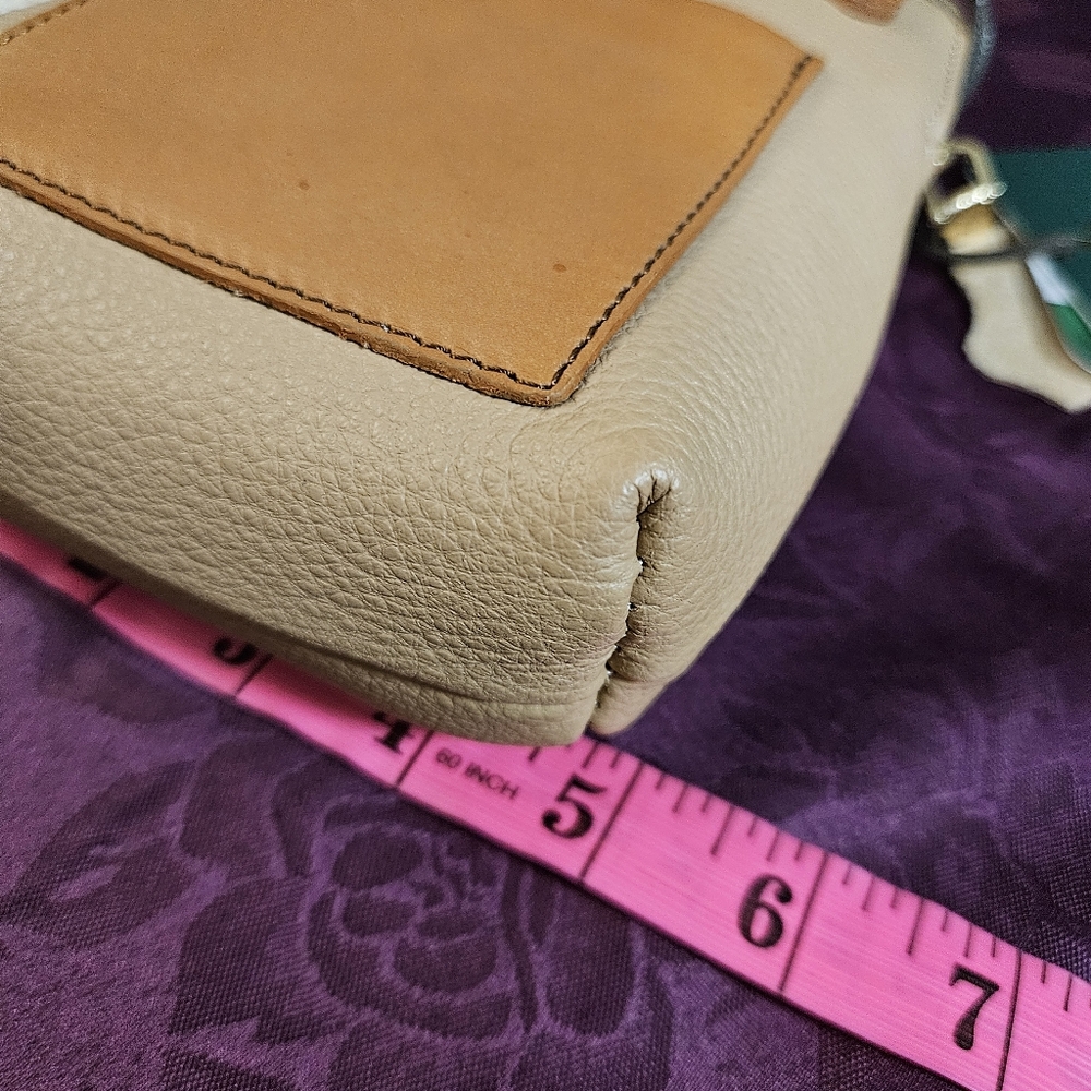 Valentina Pebble Leather Crossbody Phone Case Purse NWT - Picture 8 of 13